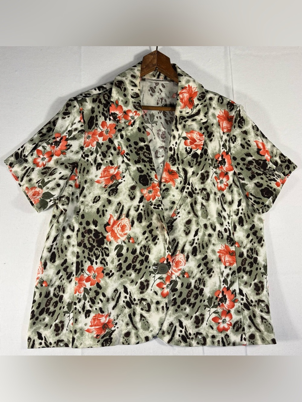 Sag Harbor Women’s 12 Short-Sleeve 1-Button Blazer in Green with Floral Print